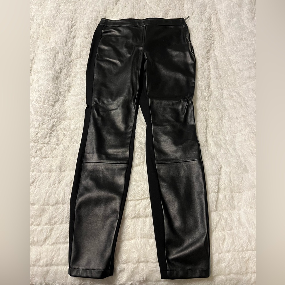 WHBM LEGGING FRONT LEATHER